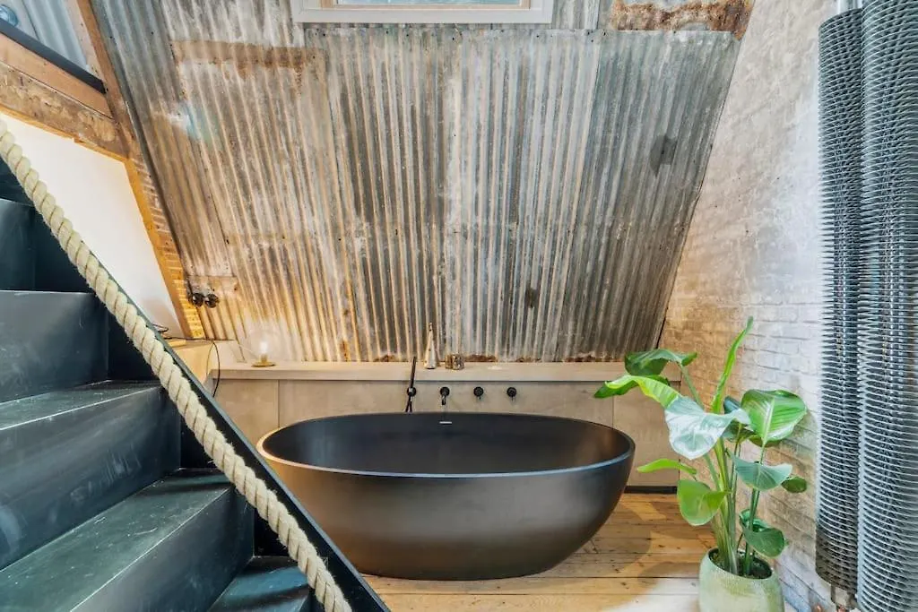 Apartment Unique Stylish Studio In Top Location *